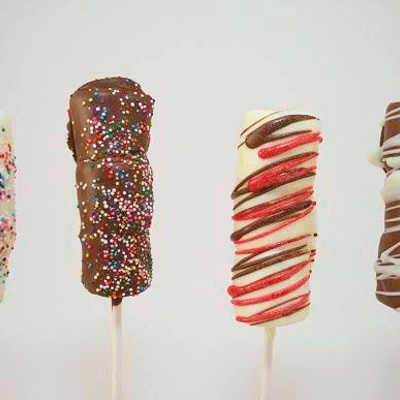 chocolate dipped marshmallow pops